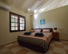 Toàn bộ căn nhà/căn hộ Spacious Detached Villa For 6 People On The Beach Of Blue Bay Curacao (Soto, Curacao)