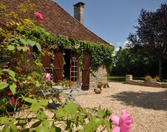 Toàn bộ căn nhà/căn hộ Character Cottage With Stunning Views And Private Pool. (Saint-Jory-las-Bloux, Pháp)