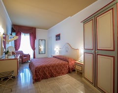 Khách sạn Aequa Hotel (Vico Equense, Ý)