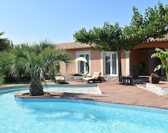 Cijela kuća/apartman Luxury House With Fantastic Terrace And Very Private Pool Near NÎmes (Rodilhan, Francuska)