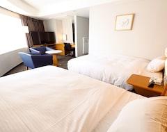 Hotel BlueWave Inn Yotsubashi (Osaka, Japan)