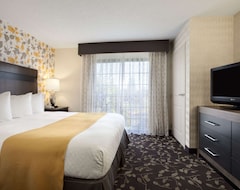 Khách sạn Embassy Suites by Hilton Napa Valley (Napa, Hoa Kỳ)