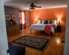 Cijela kuća/apartman 5 Star With Direct Access To Brimstone Recreation Game Room Comfortable Up To 4 Bedrooms Stylish (Huntsville, Sjedinjene Američke Države)