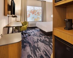 Khách sạn Fairfield Inn & Suites By Marriott Grand Rapids North (Walker, Hoa Kỳ)