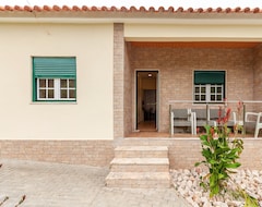 Toàn bộ căn nhà/căn hộ Homerez - Villa For 4 Ppl. With Swimming-pool, Garden And Terrace At Espinhal (Penela, Bồ Đào Nha)