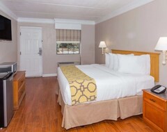 Otel Casa Bella Inn And Suites (Tallahassee, ABD)