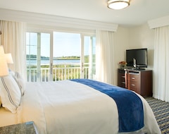 Newport Beach Hotel & Suites (Newport, ABD)