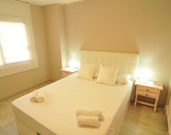 Otel Homeholidaysrentals Apartamento Canet Playa L - Costa Barcelona (Canet de Mar, İspanya)