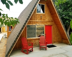 Casa/apartamento entero ▲ A-frame Cabin Nestled In The Sierra Mountains ▲ (Lake Isabella, EE. UU.)