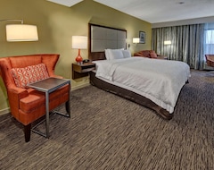 Khách sạn Hampton Inn & Suites Concord-Charlotte (Concord, Hoa Kỳ)