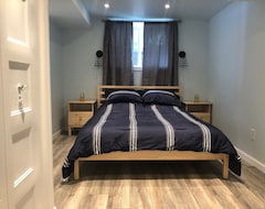 Cijela kuća/apartman Beautiful Lakefront Private Suite On Lake Cowichan - Sleeps 5 (Youbou, Kanada)