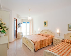 Hotel Imperial (Caorle, Italy)