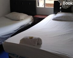 Hotelli HOTEL GUATAQUI PUERTO PRINCIPAL (Tocaima, Kolumbia)