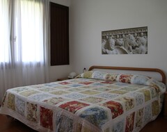 Hotelli Appartements Barbara (Moniga del Garda, Italia)
