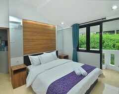 Hotel Villa Amethyst M-92 5br With Private Pool Dago Pakar (Makale, Indonesien)