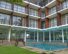 Khách sạn The Rain Tree (Tissamaharama, Sri Lanka)