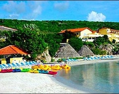 Khách sạn Sunset Waters Beach Resort (Soto, Curacao)