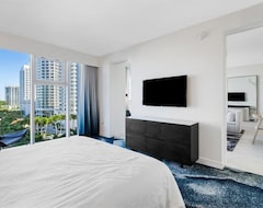 Modern Luxury Beachfront Hotel 2 Bed -2 Bath (Fort Lauderdale, ABD)