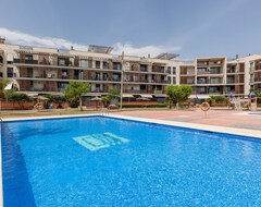 Koko talo/asunto Apartment Cubelles Mar With Sea View, Wi-fi And Air Conditioning (Cubelles, Ranska)