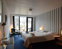 Khách sạn Gronbechs Hotel (Allinge-Gudhjem, Đan Mạch)
