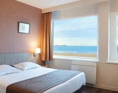 Khách sạn Hotel Le Jersey (Saint-Malo, Pháp)