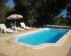 Toàn bộ căn nhà/căn hộ House With Pool In A Pretty Hamlet In The Middle Of Pines, Oaks ... (Pierrerue, Pháp)