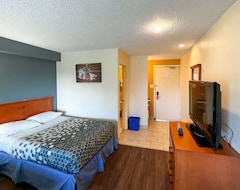 Khách sạn Econo Lodge Motel Village (Calgary, Canada)