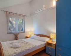 Tüm Ev/Apart Daire 1 Bedroom Accommodation In Zarace (Hvar, Hırvatistan)