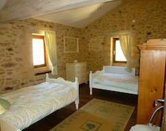 Toàn bộ căn nhà/căn hộ An Attractive, Comfortable Converted Barn Near To The Dordogne River And Sites (Saint-Laurent-la-Vallée, Pháp)