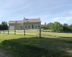 Hele huset/lejligheden Beautiful Southern Vermont Farmhouse On 100 Acres, Spectacular Views, Swim Pond! (Wilmington, USA)
