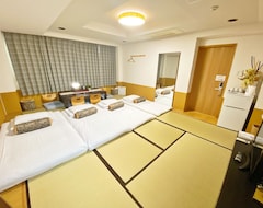 Khách sạn Guesthouse017Dedaogeshi Yinshijiezhongxin Aboyongrihuiguan7Fen Wenli&Dedaodaxue Asuteitokusimache8Fen (Tokushima, Nhật Bản)
