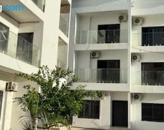 Koko talo/asunto Dsd-apartments (Sukuta, Gambia)