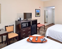 Hotel Hampton Inn & Suites California University-Pittsburgh (Belle Vernon, USA)