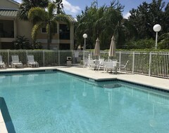 Tüm Ev/Apart Daire Beautiful Luxury Condo. Immaculate. Lake View. Well Located, Fort Myers. (Fort Myers, ABD)