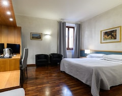Hotel Domus Julia (Rom, Italien)