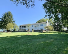Cijela kuća/apartman Holiday House - Kentucky Bluegrass Home On Champion Thoroughbred Farm (Midway, Sjedinjene Američke Države)