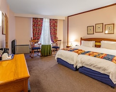 Khách sạn African Sky Hotels - Pine Lake Inn (Nelspruit, Nam Phi)