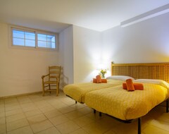Hotelli Las Chapas South Oriented Beachfront Villa W/ Pool Solarium And Garden (Marbella, Espanja)
