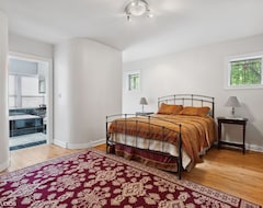 Hele huset/lejligheden Wrigleyville Home Away From Home! 5 Mins From Downtown! Steps From Lake! Cozy! (Chicago, USA)