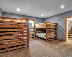 Toàn bộ căn nhà/căn hộ Beautiful 6 Bedroom Ellicottville Chalet (Salamanca, Hoa Kỳ)
