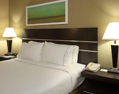 Holiday Inn Express Hotel & Suites Vernon, An Ihg Hotel (Vernon, Kanada)