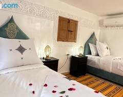 Bed & Breakfast Dar Khmissa Fes (Fès, Maroko)