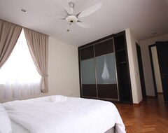 Hotel 3 Storey Courtyard Luxury Series Straits Quay (Georgetown, Malaysia)
