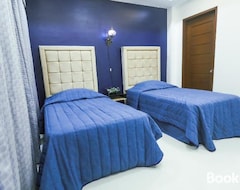 Khách sạn The Suites @ Bellavista (Isabel, Philippines)