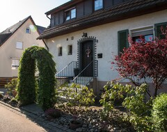 Toàn bộ căn nhà/căn hộ Welcome To Hirsch Hüsli, My Parents' House On The Edge Of The Southern Black Forest (Schopfheim, Đức)
