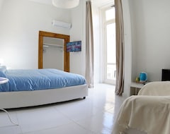 Bed & Breakfast Beverello Suite (Nápoles, Italia)