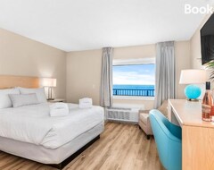 Hotelli Gold Coast Inn Breathtaking Sunsets Standard Lake View Room 304 (Traverse City, Amerikan Yhdysvallat)