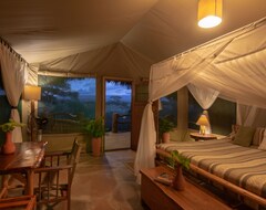 Khách sạn Kibo Safari Camp (Ol Tukai, Kenya)