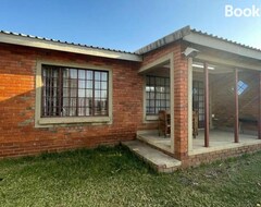 Toàn bộ căn nhà/căn hộ Route 25 Farmstead - 2 Bedroom House (Tierpoort, Nam Phi)