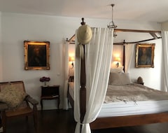 Hele huset/lejligheden Central & Spacious 3 Br Apart W/ Shared Pool, Sleeps 6 - In Cascais (Cascais, Portugal)